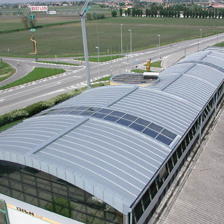 Copertura centinata in doppia aggraffatura zinco-titanio