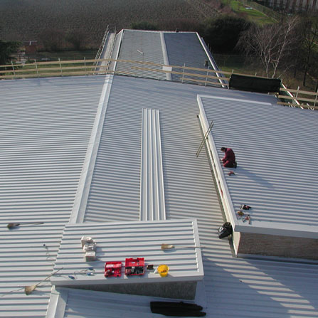 Copertura in lamiera preverniciata grecata