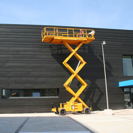 Noleggio piattaforme aeree semovente