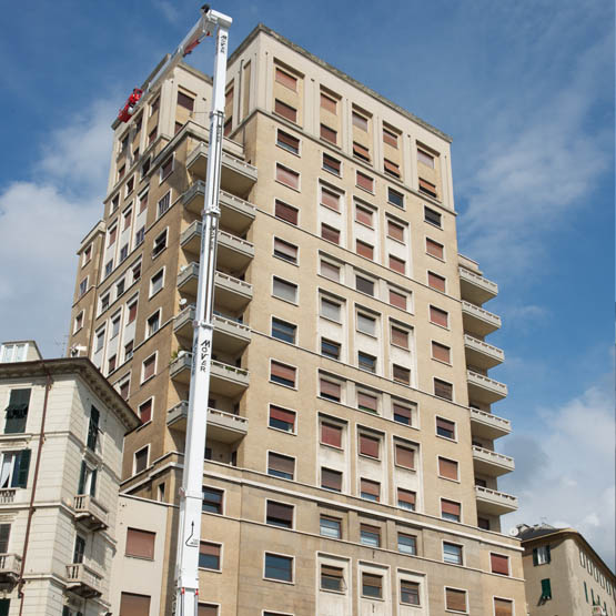 Noleggio piattaforme aeree con operatore - Venezia