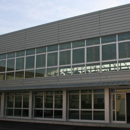 Rivestimento a doghe zinco-titanio