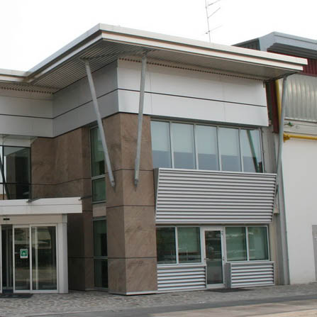 Rivestimento in alluminio e acciaio inox